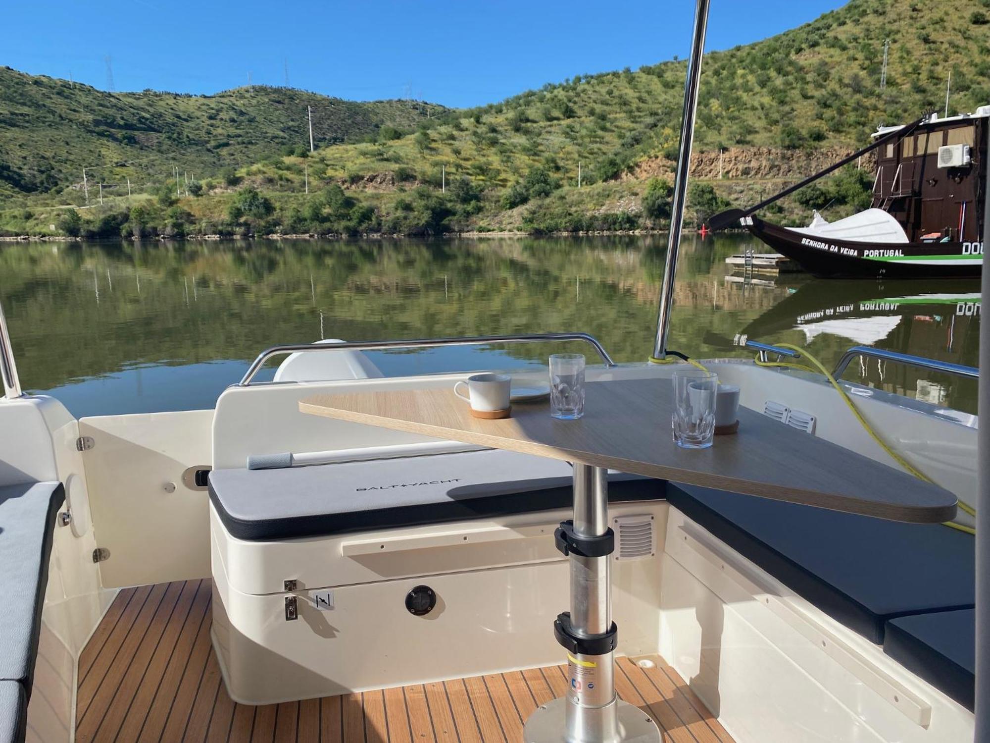 Hotel Koolhouse Boat Vila Nova de Fozcoa Exteriér fotografie